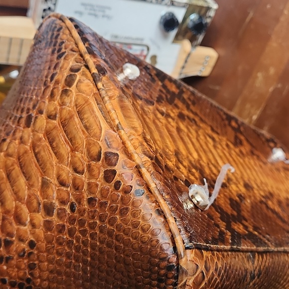 Grand Pelle Genuine Indonesian Python Satchel w/ Crossbody Strap, Natural Brown - Picture 10 of 14